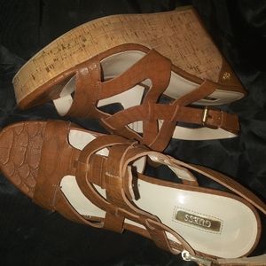 Guess wedges
